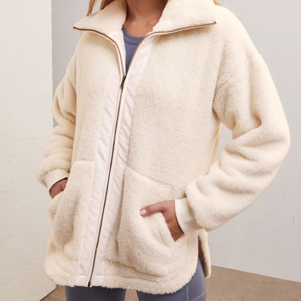 HIGHEST PEAK PLUSH JACKET